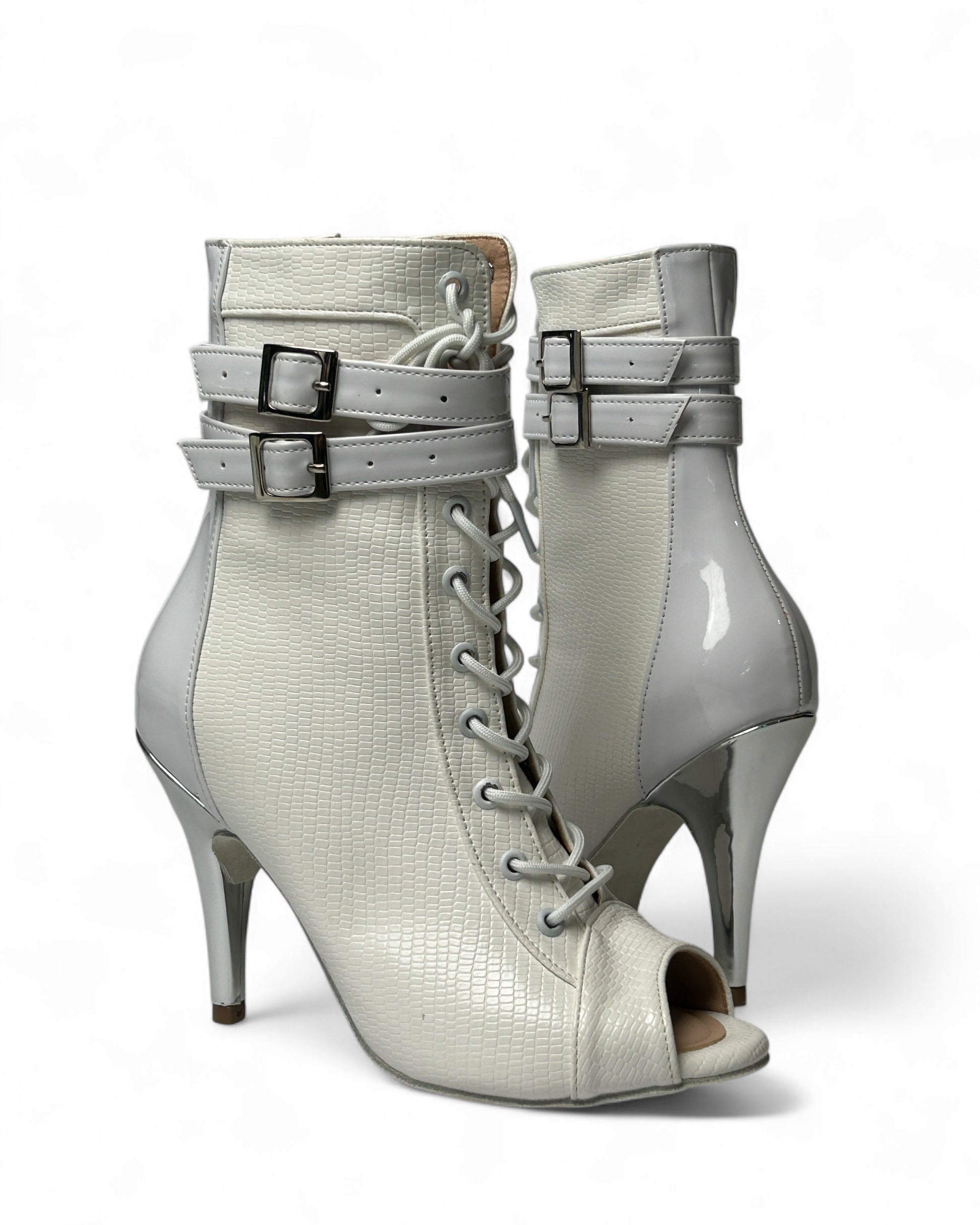 BETTY HEELS