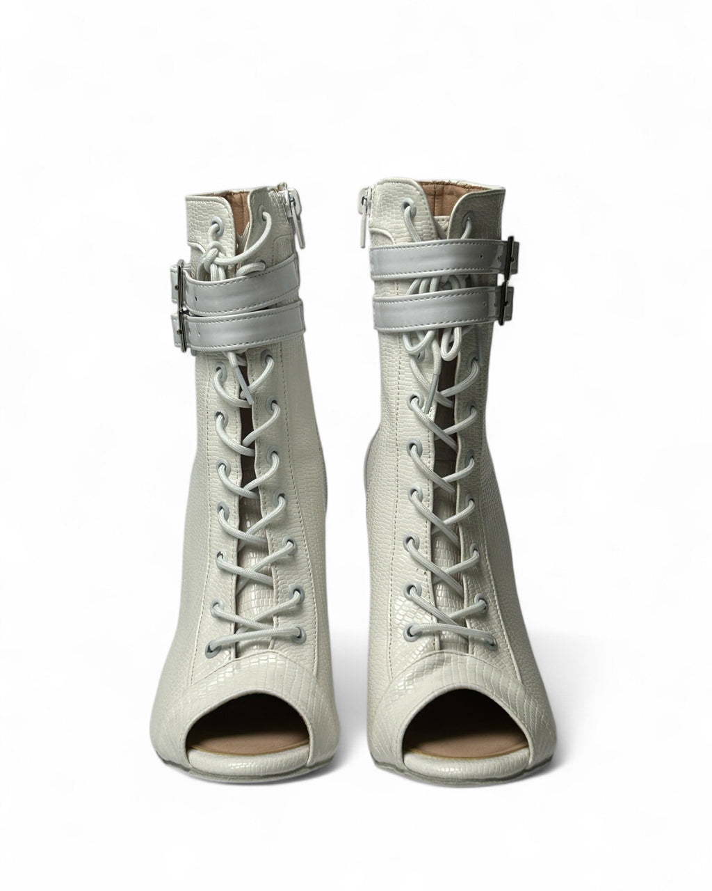 BETTY HEELS