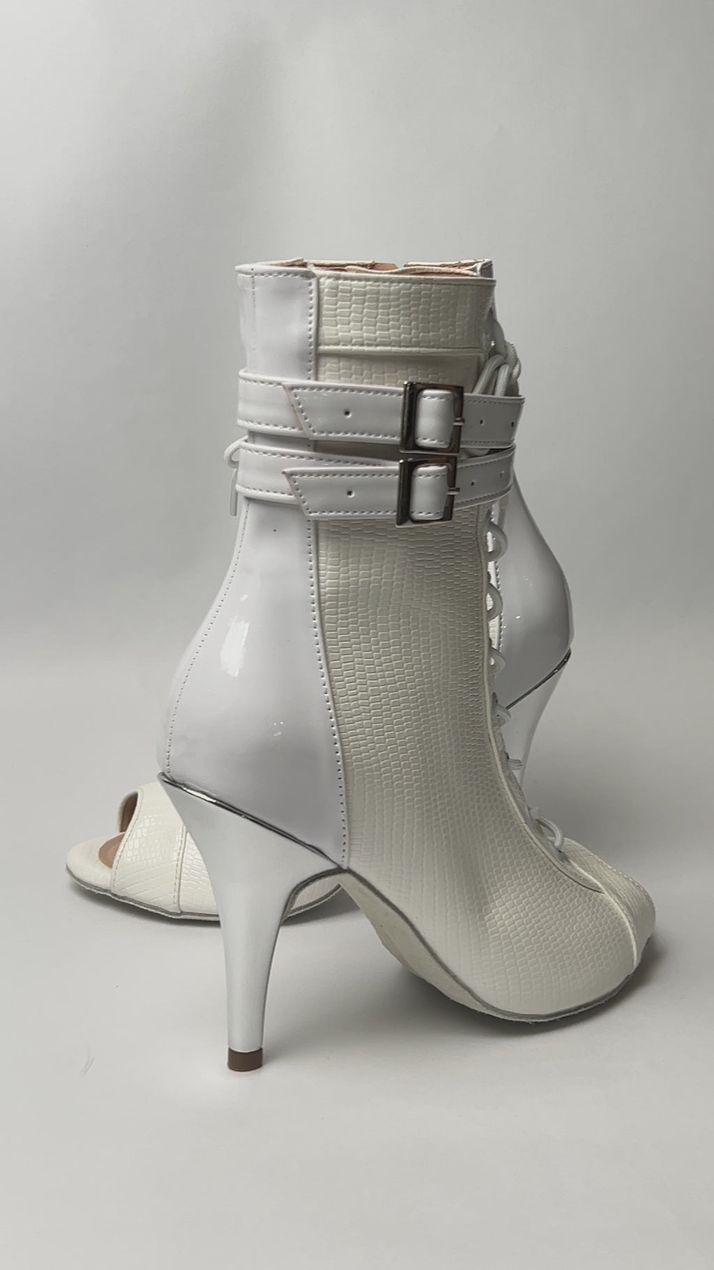 BETTY HEELS